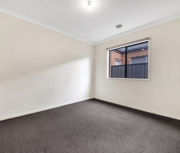Prime Location in Craigieburn! - Photo 4