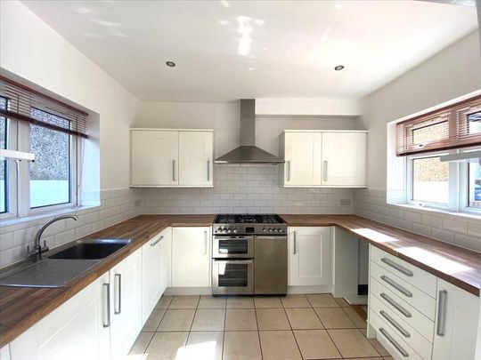 2 bedroom semi-detached house to rent - Photo 1