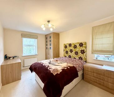 6 bedroom detached house to rent - Photo 1