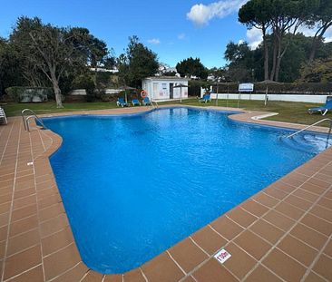 Townhouse in Nueva Andalucía - Photo 4