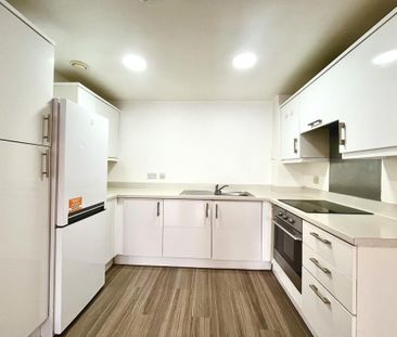 1 bedroom flat to rent - Photo 4