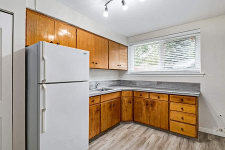 2 Bedroom - Photo 3