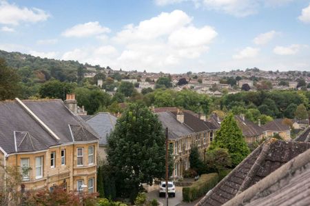 Bloomfield Avenue - Photo 3