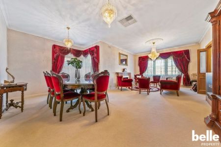 Comfortable Living in a Prime Vale Park Location - Photo 2