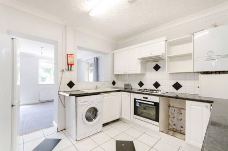 4 bedroom bungalow to rent - Photo 5