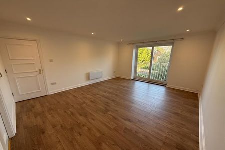 2 Bedroom Apartment Available Arranging tenancy - Photo 3