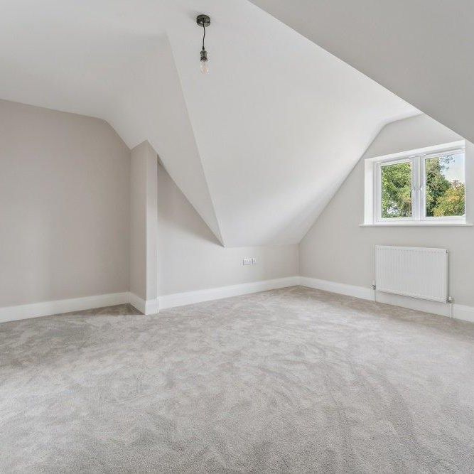 4 bedroom terraced house to rent - Photo 1