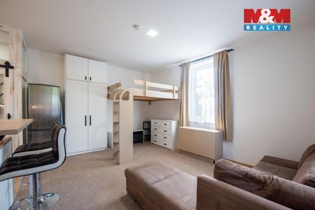 Pronájem bytu 1+kk a garsoniéry 36 m², Čsl. armády 1051, Hořice - Photo 2