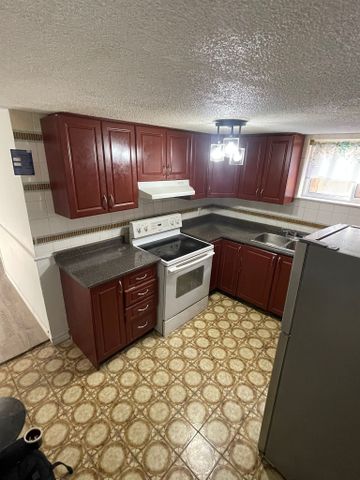 For Lease - 7292 Redfox Road, Mississauga, Ontario - Photo 2