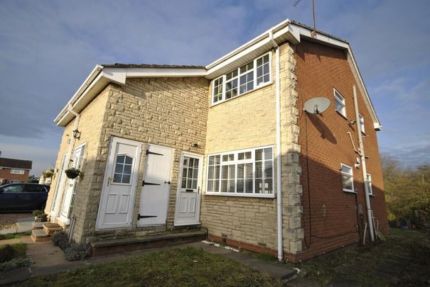 Orchard Close, Doncaster - Photo 1