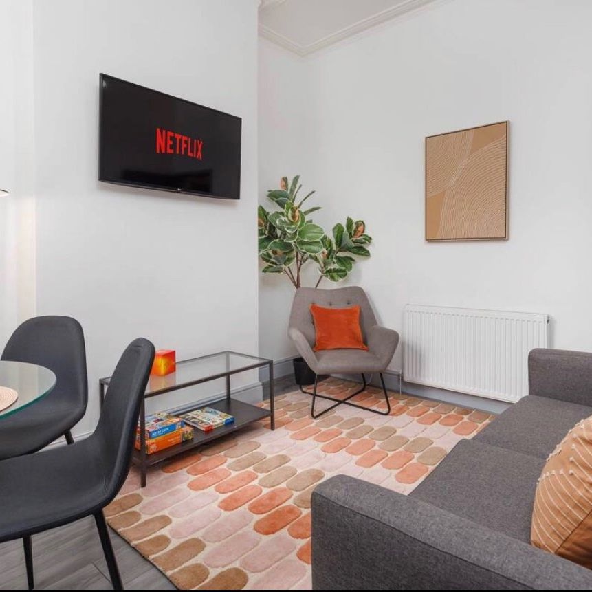 Studio Flat, Spellow Lane, L4 - Photo 1