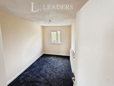 2 bedroom bungalow to rent Hillman Avenue, Jaywick, CO15 - Photo 3