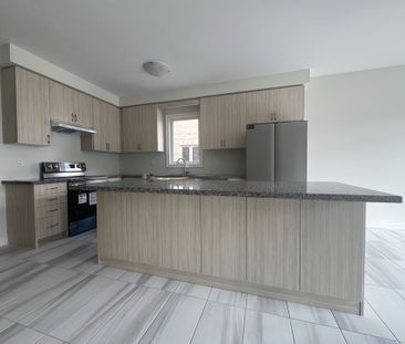 For Lease - 9 KENNETH APPLETON Avenue, Richmond Hill, Ontario - Photo 4