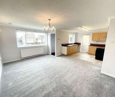 Springfield Drive, Lakenheath, IP27 - Photo 2