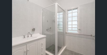 Quiet Street Living: 3 Bed House with Big Yard, Walk to IGA & Schools - Photo 5