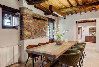 viale apua, Pietrasanta, Tuscany 55045