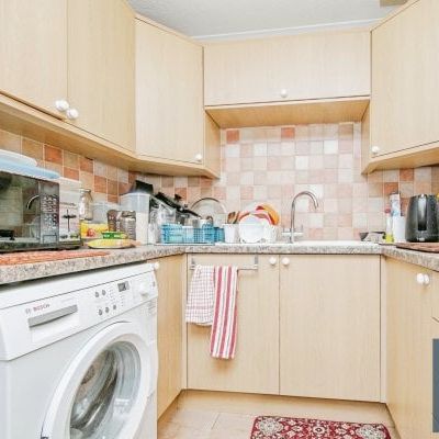 Orchard Gardens, Ipswich Road - Photo 1