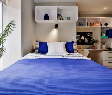 Classic 6-Bed Shared House - Photo 2