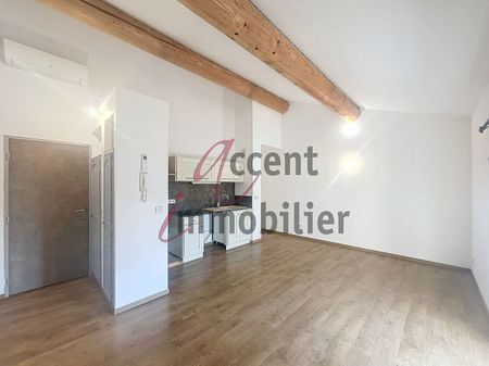 Plan d'Orgon : Appartement T2 47 m², - Photo 3