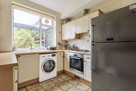 Eastbourne Avenue, London, W3 - Photo 4