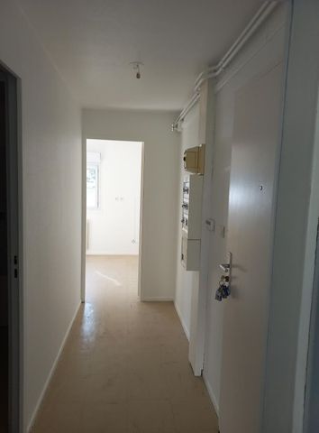 Appartement T4 en RDC dans résidence sécurisée à Clamecy - Photo 4