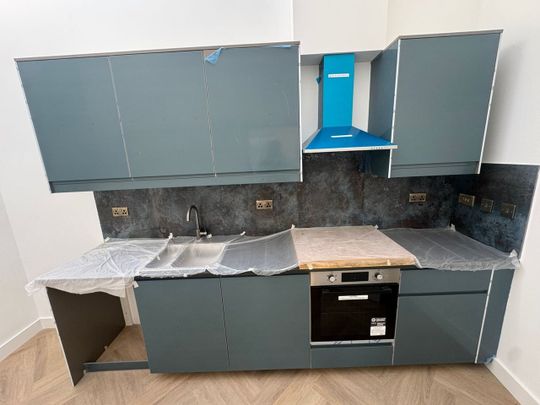2 Bed Flat, North End, CR0 - Photo 1