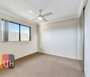 SPACIOUS & AIR CONDITIONED 2 BEDROOM UNIT - Photo 5