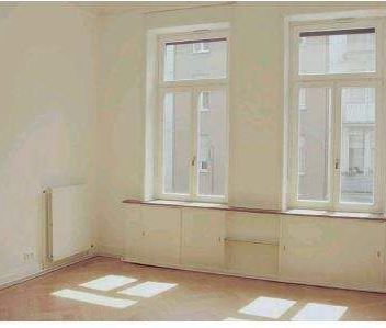 124 m² Altbauflair, 2 Balkone, Einbauküche! - Photo 1