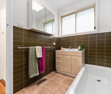 Quiet Court Living in a Prime Frankston South Locale - Photo 3