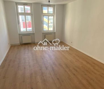 Großzügige 2,5-Raum-Wohnung mit Einbauküche - Photo 1