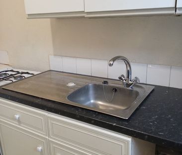 3 Bed Flat, Cannon Hill Road, B12 - Photo 6