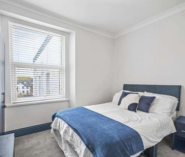 Garden Crescent, The Hoe, Plymouth, PL1 - Photo 3