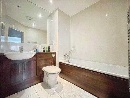 2 bedroom apartment to rent - Photo 5