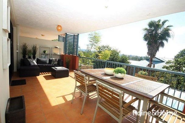 Spacious St Lucia Sanctuary with Northerly Views - Photo 1