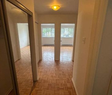 2 CH - 1 SDB - Laval - $1,150 /mo - Photo 4