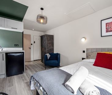 Room in a Shared House, Carmichael Road, SE25 - Photo 2