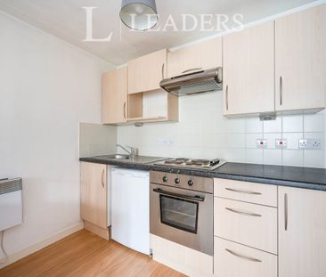 apartment to rent The Roundhouse, Gunwharf Quays, Portsmouth, PO1 - Photo 6