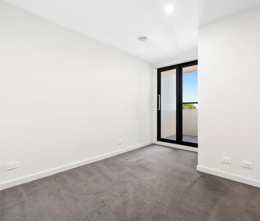 Perfectly Positioned & Prime Location! - Photo 5