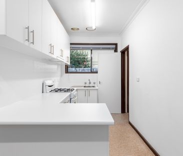 Under Application - Photo 6