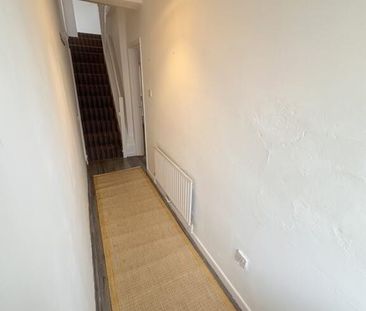 38 London Road, Belfast, BT6 8EY - Photo 3