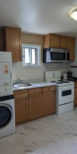 Downtown toronto(Dufferin&College) 4br apt. - Photo 4