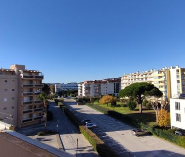 LE LAVANDOU Appartement 2 pièces 31 m2+terrasse vue mer+parking séc... - Photo 4