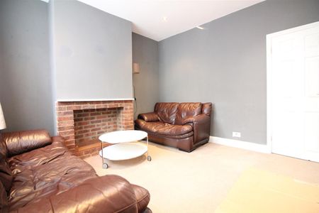 Myrtle Road, Hounslow - Photo 3
