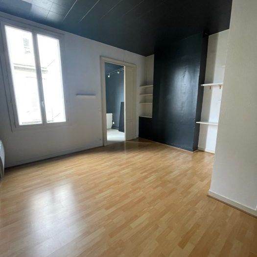 T2 Bordeaux - Photo 1