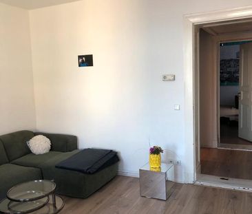 Große, wunderschöne Altbau Wohnung, super zentral - Foto 5