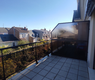 T2 DE 48 m2 AVENUE SAINT SURIN - Photo 2