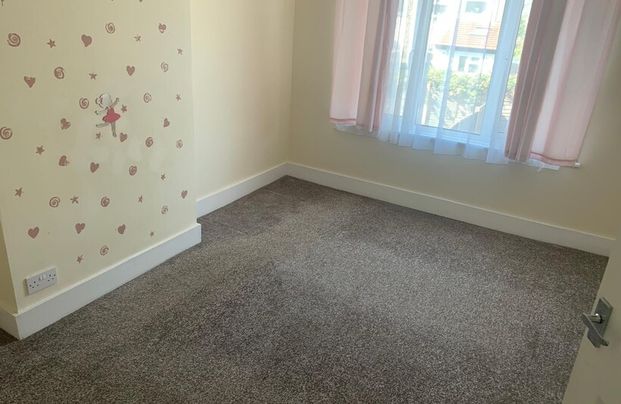 Ipswich Road - Photo 1