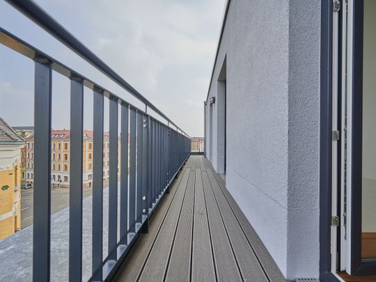 Leipzig: VERMIETET: Penthouse mit XXL-Terrasse und Fernblick * 2 Bäder * Einbauküche * Lift * Garage - Foto 1