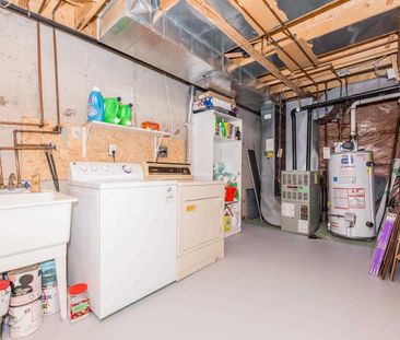 For Lease - 65 Pressed Brick Drive, Brampton, Ontario - Photo 6