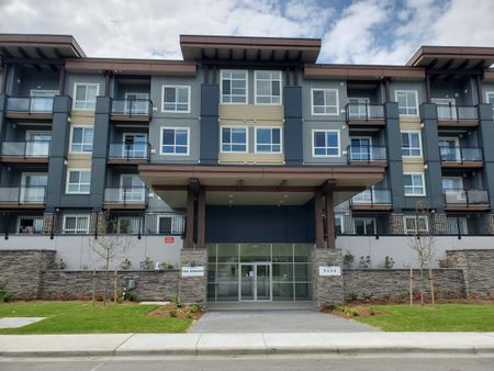 Beautiful Condo! - Photo 3